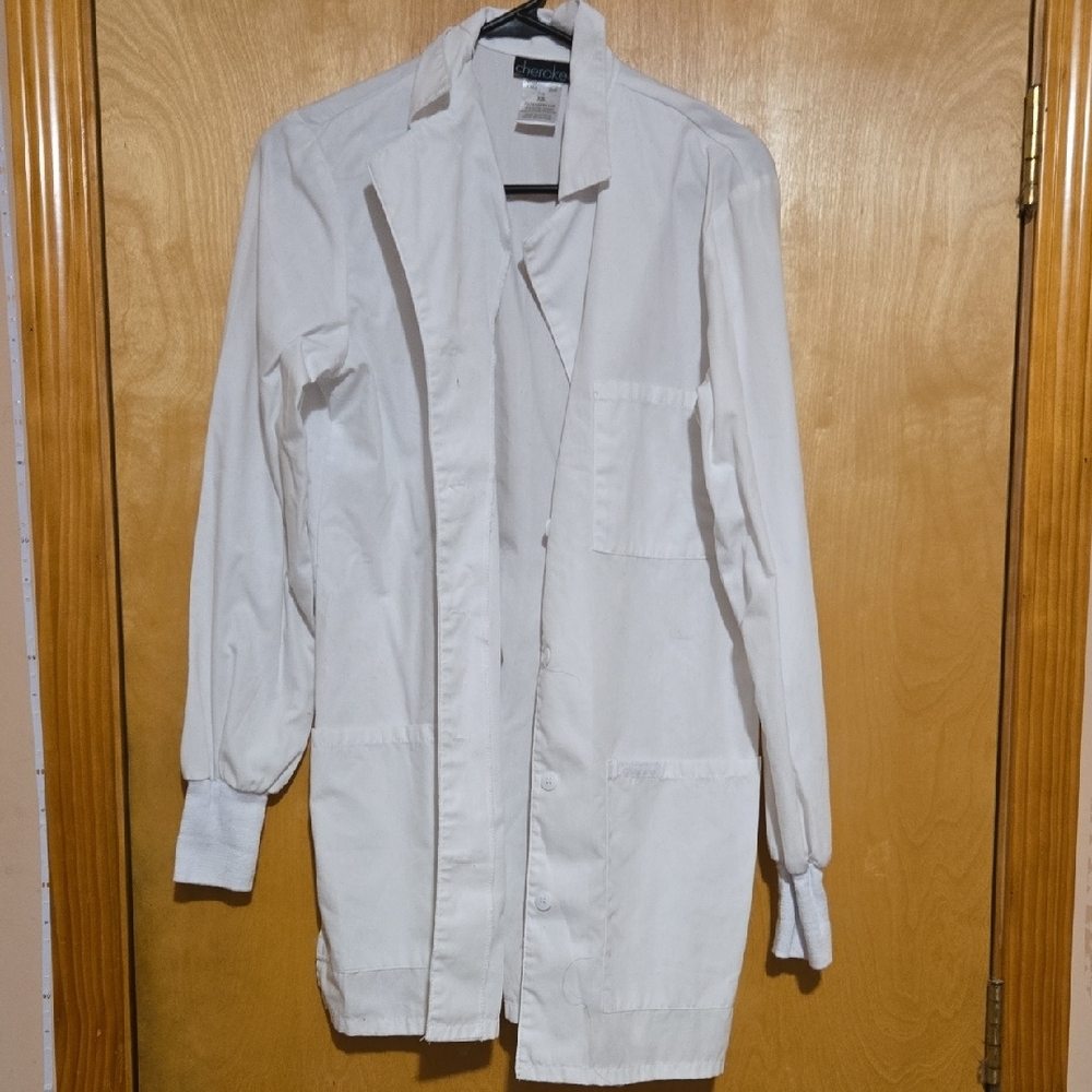 Cherokee White Trench Coat Elegant Long-Length Style